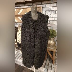 Twelve by Ontwelfth Long Faux Fur Vest sz Large